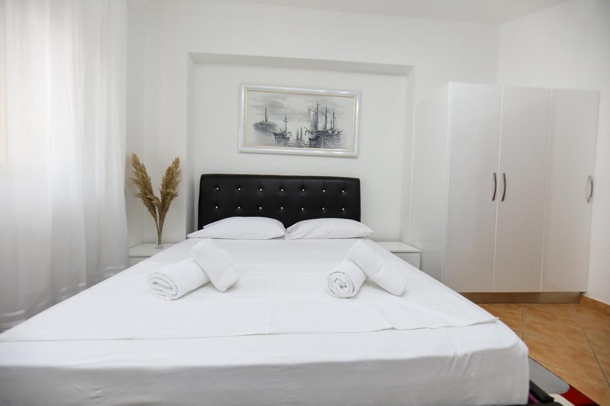 Noa Apartments فلورا المظهر الخارجي الصورة