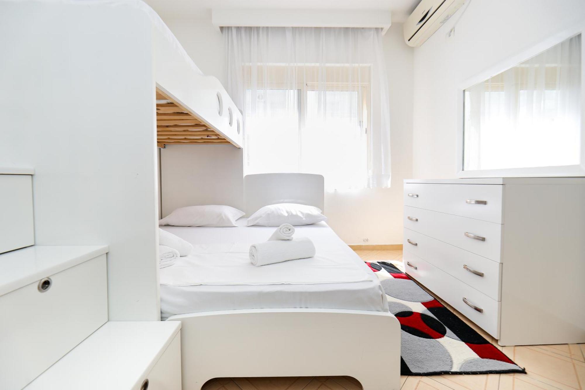 Noa Apartments فلورا المظهر الخارجي الصورة